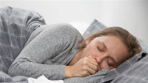 Сухой кашель приходит только ночью - причины и лечение